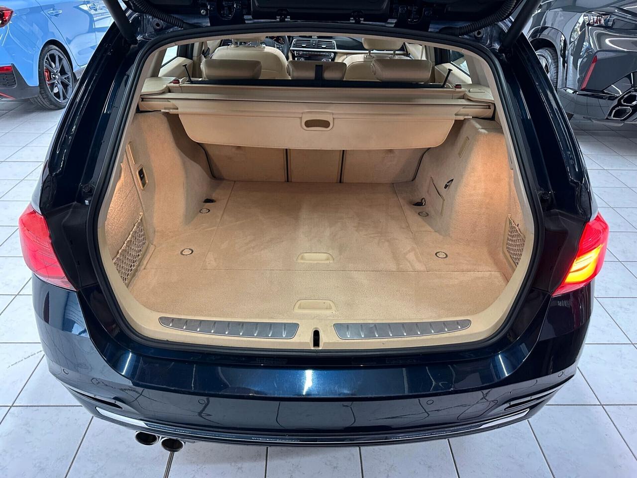 BMW 320 d Touring Luxury auto
