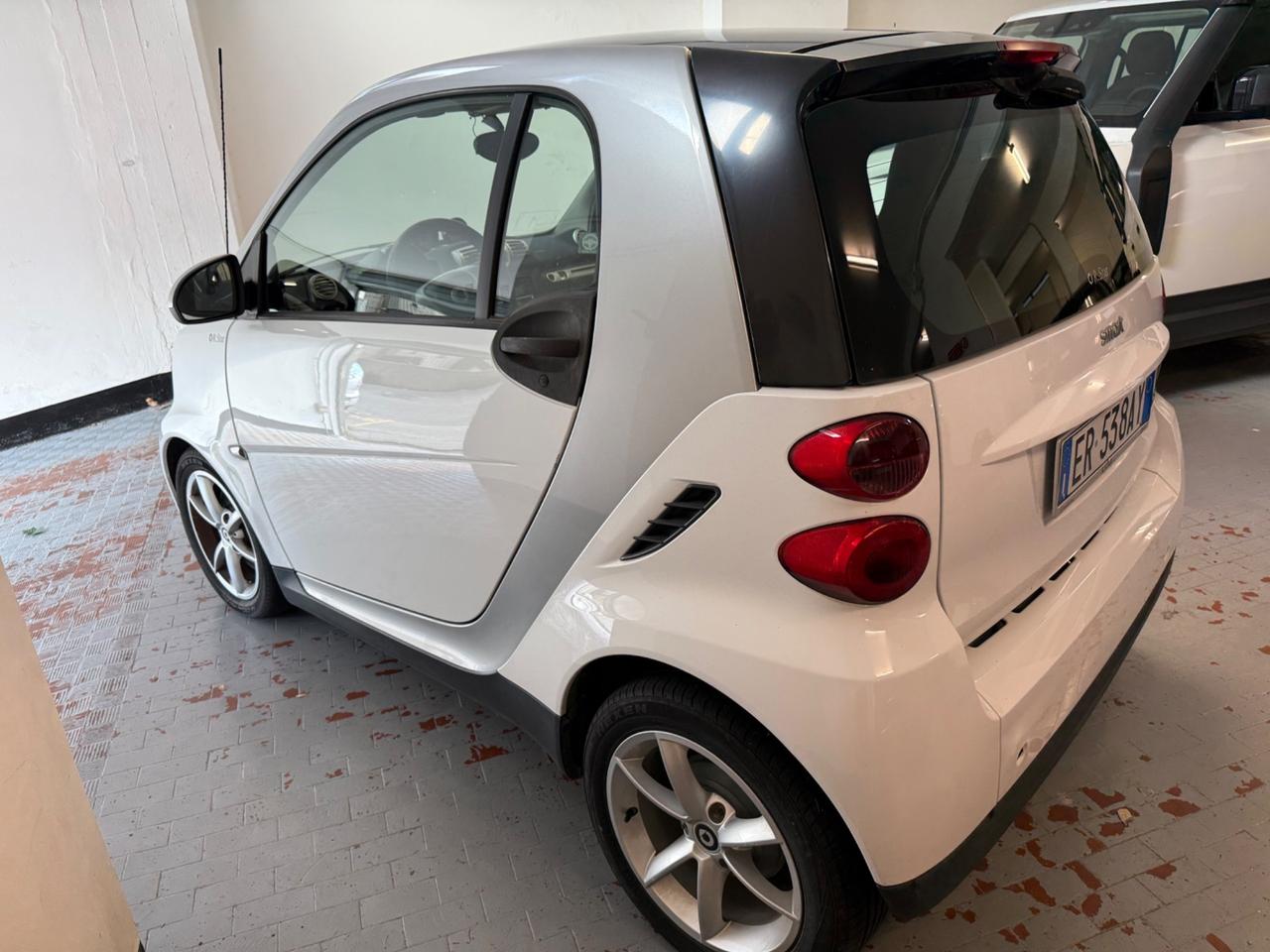 Smart ForTwo 1000 52 kW MHD coupé pulse