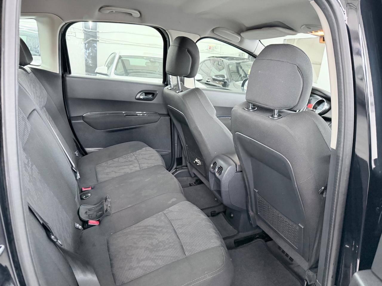 Peugeot 3008 1.6HDi 112CV cambio robotizzato Automatica