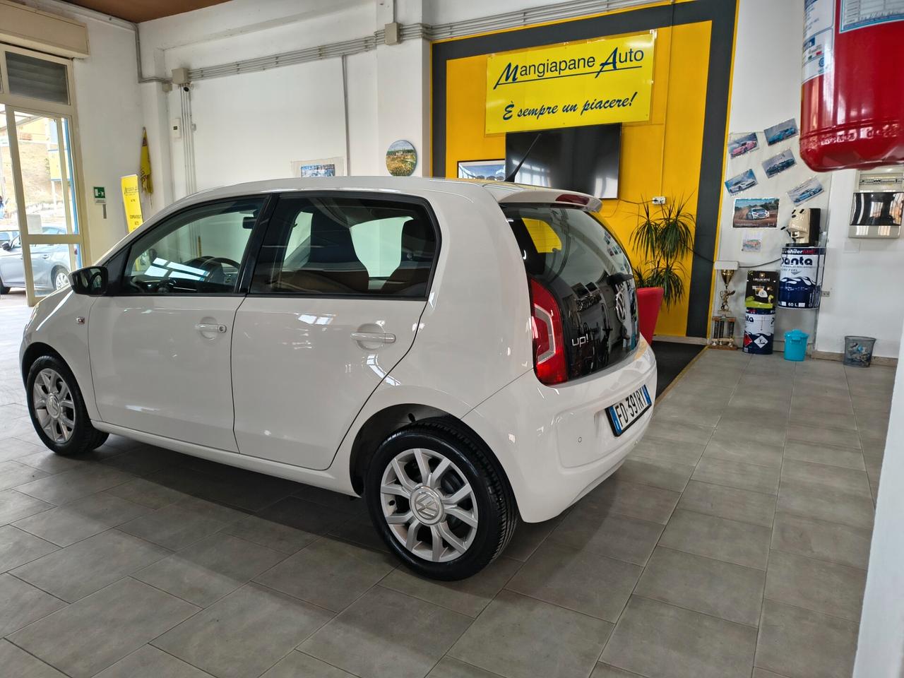 Volkswagen up! 1.0 75 CV 5p. high