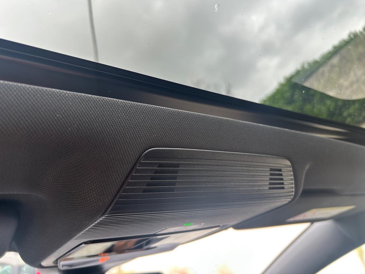 Volkswagen Golf GTI 2.0 TSI DSG
