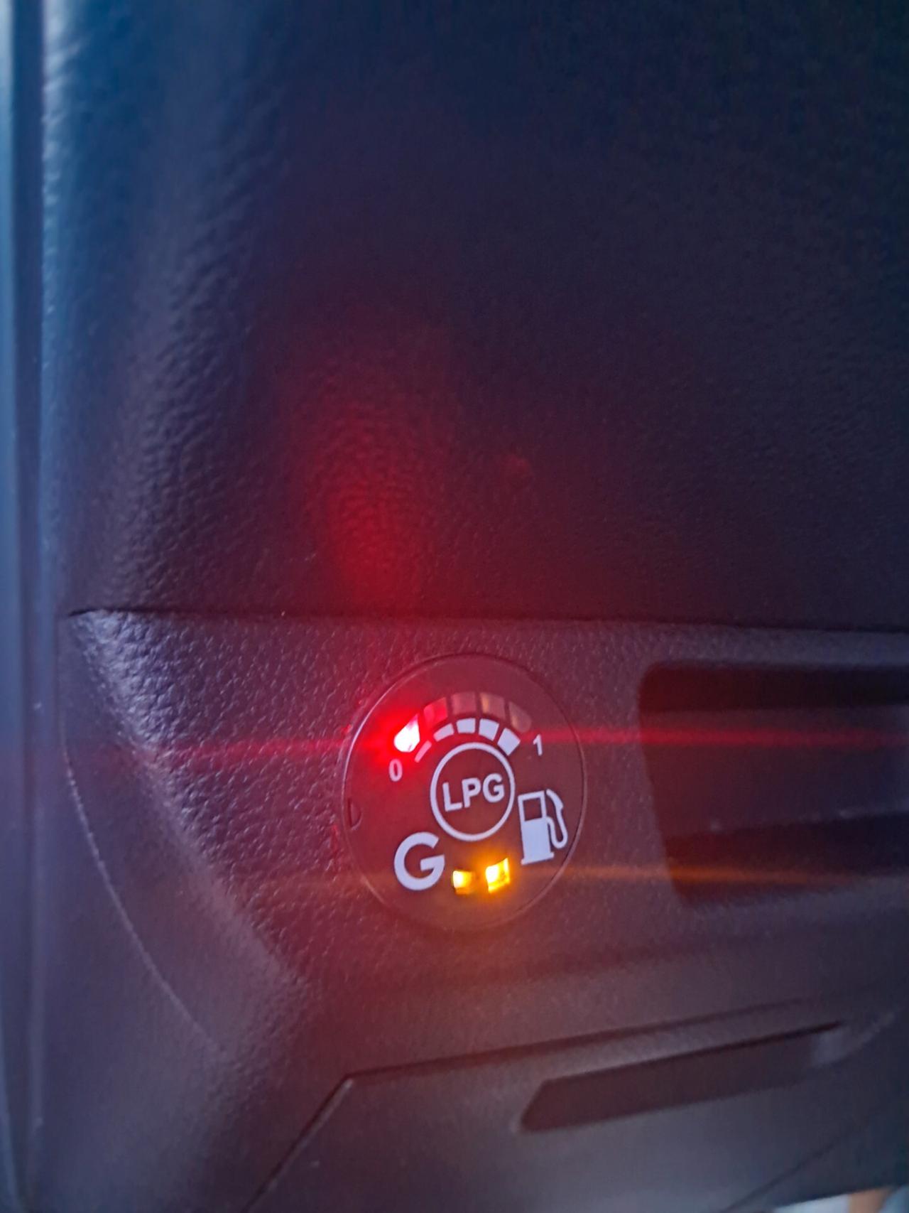 Renault Clio 1.0 TCE GPL 100cv*FULL LED*NAVI*CERCHI
