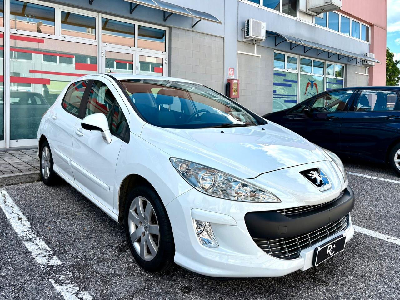 Peugeot 308 1.6 HDi 110CV 5p. Premium (6 Marce)