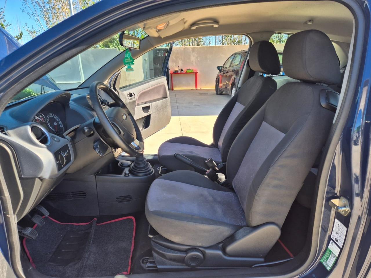 Ford Fiesta 1.2 16V 75cv