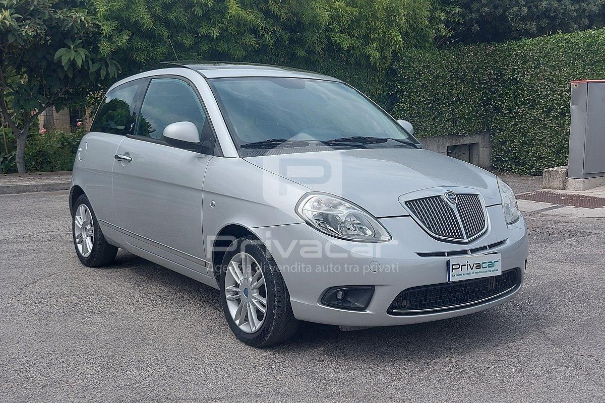 LANCIA Ypsilon 1.2 69 CV Platino