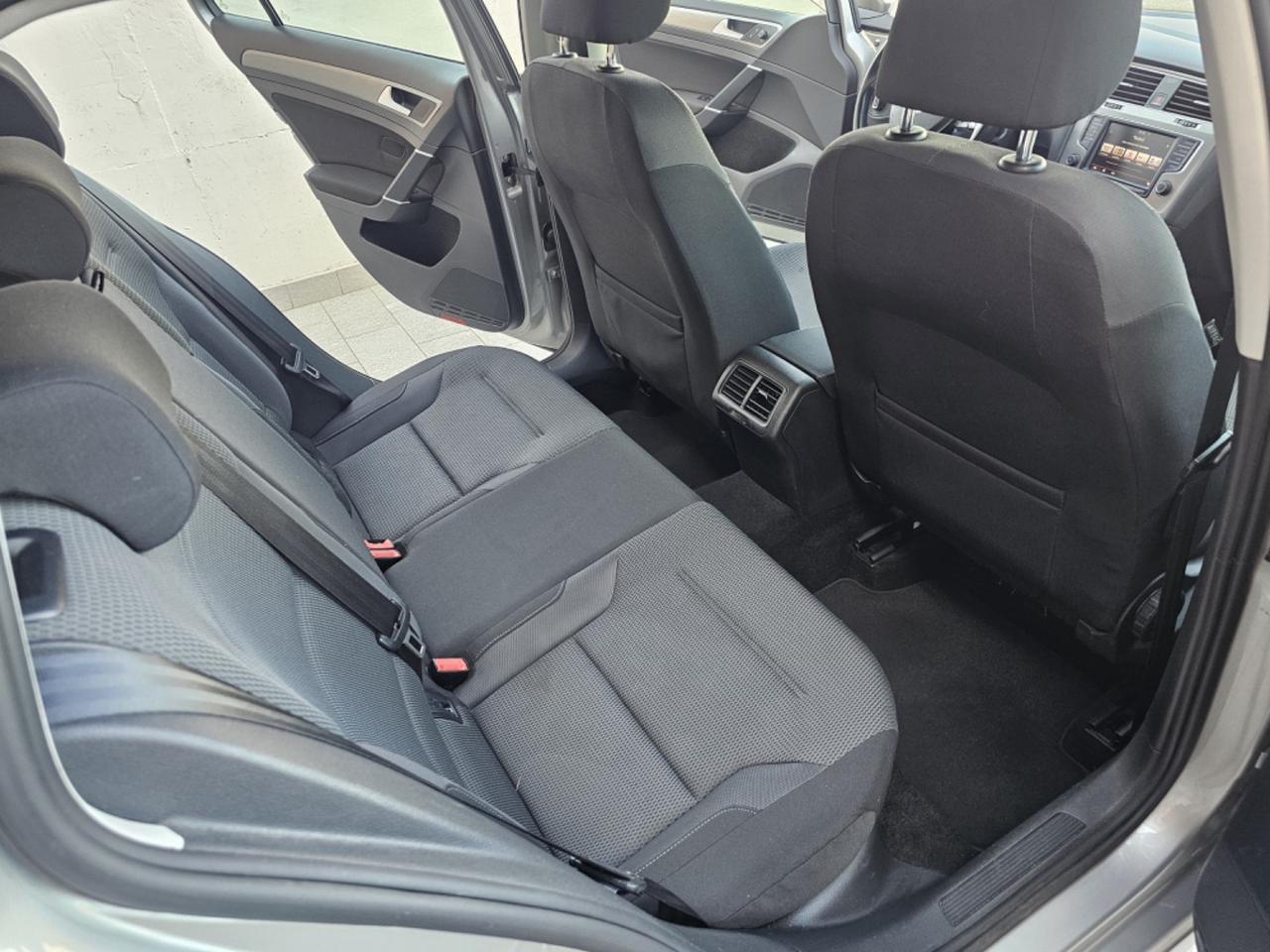 Volkswagen Golf Variant 1.4 TGI Executive BlueMotion