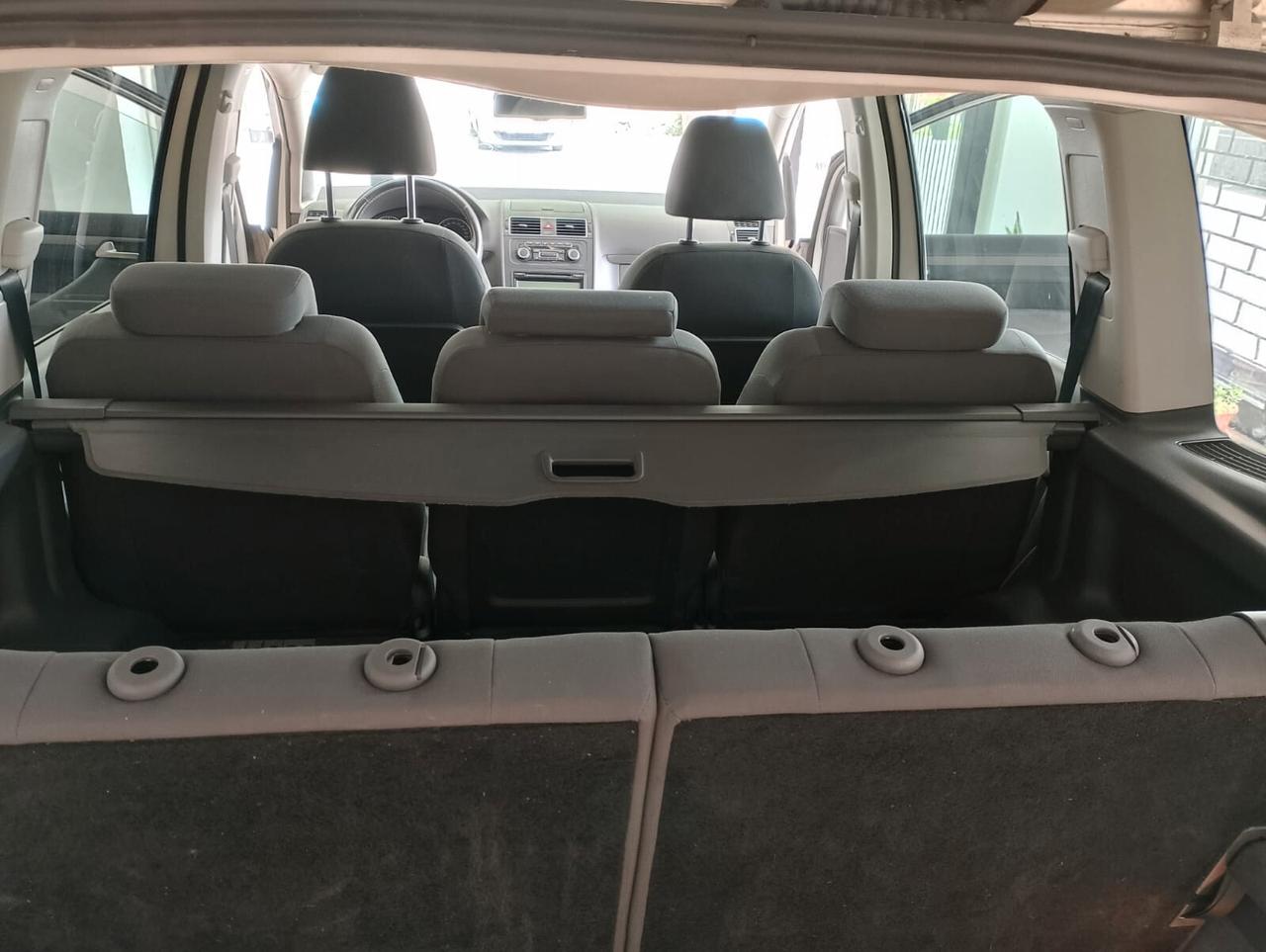 Volkswagen Touran 1.6 TDI DPF 7 posti BMT