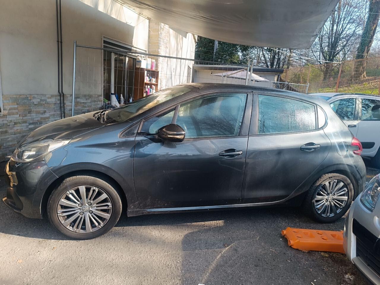 Peugeot 208 1.2 PureTech 82 Allure