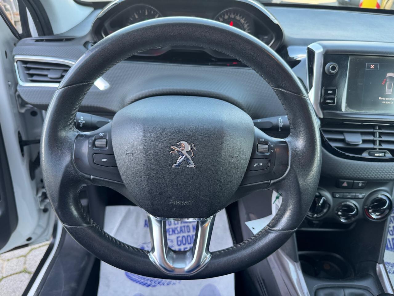 Peugeot 2008 BlueHDi 100 Black Matt