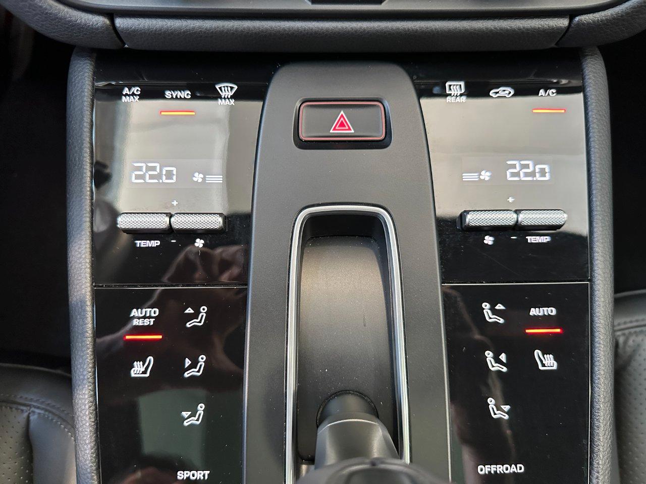 Porsche Macan 2.0 PDK - 21"-Tetto-Camera 360-PASM-PDLS-Scarichi