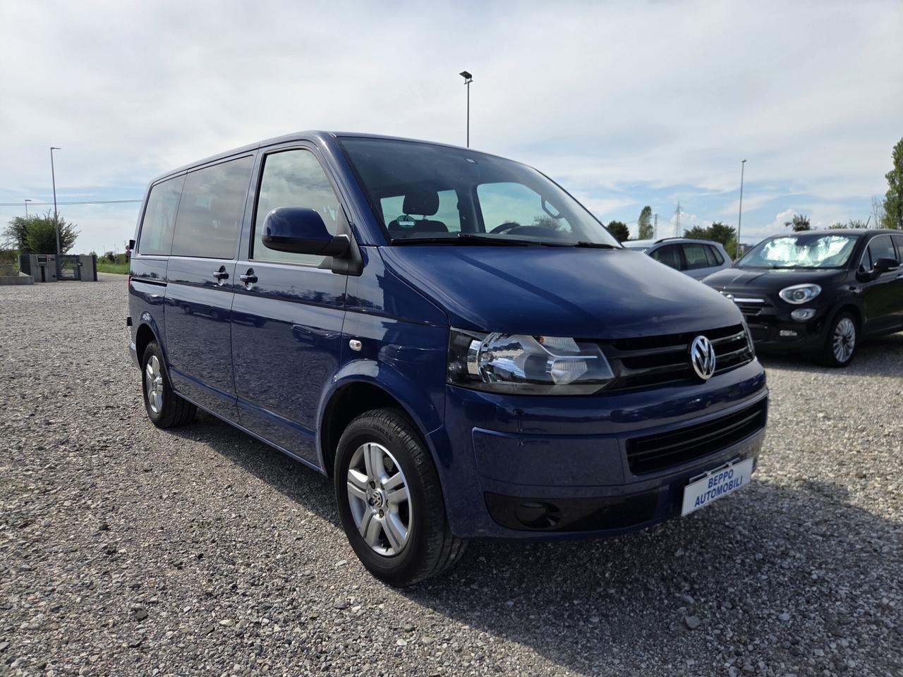 VENDIAMO VOLKSWAGEN T5 TRANSPORTER 9 POSTI 2.0TDI