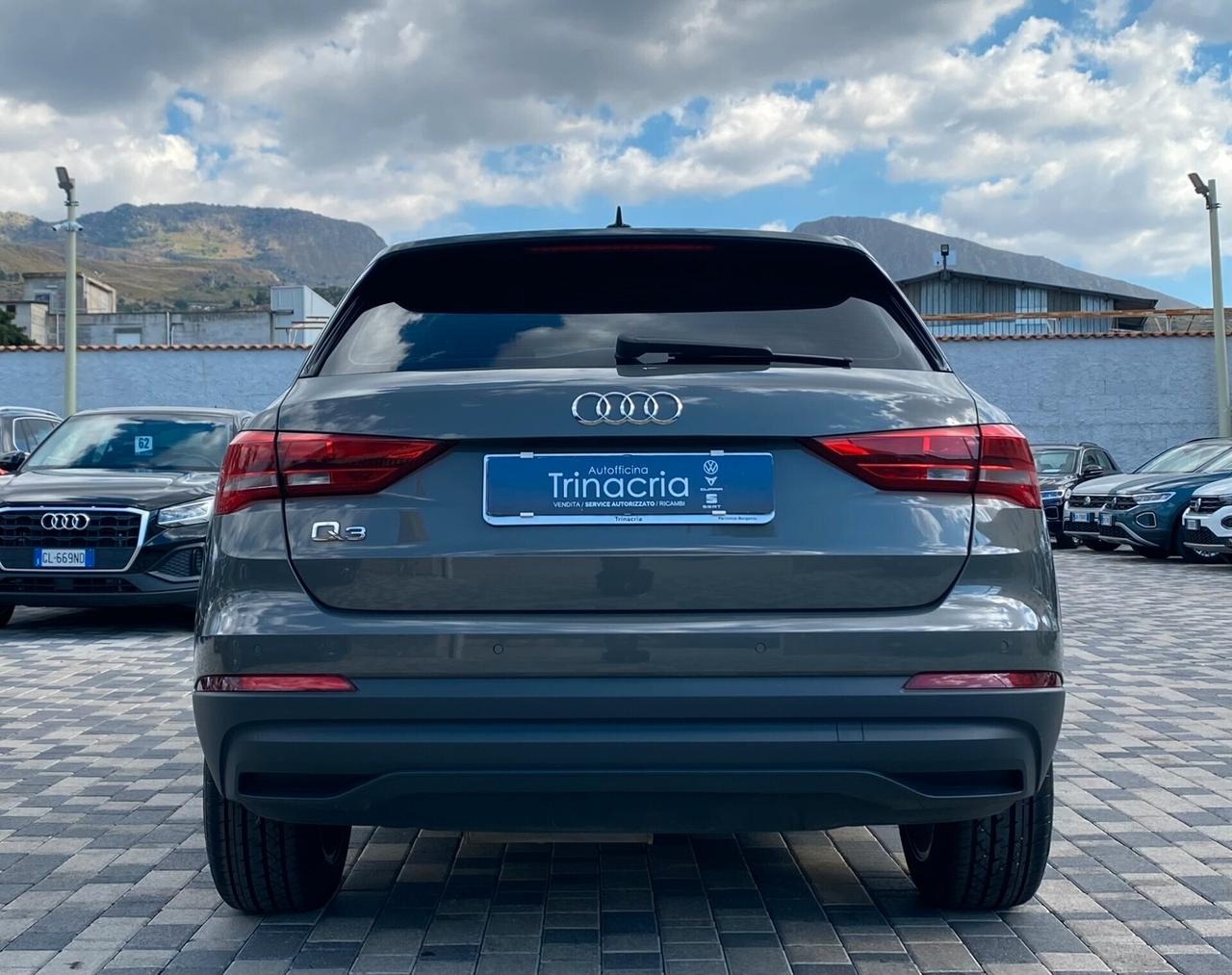Audi Q3 Business 2.0 TDI 150CV s-tronic 35