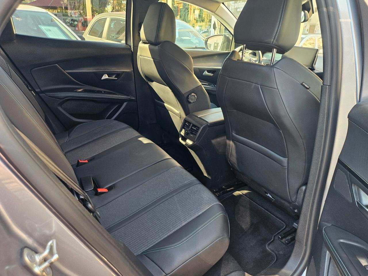 Peugeot 3008 BlueHDi 130 EAT8 Allure Pack 02/2023