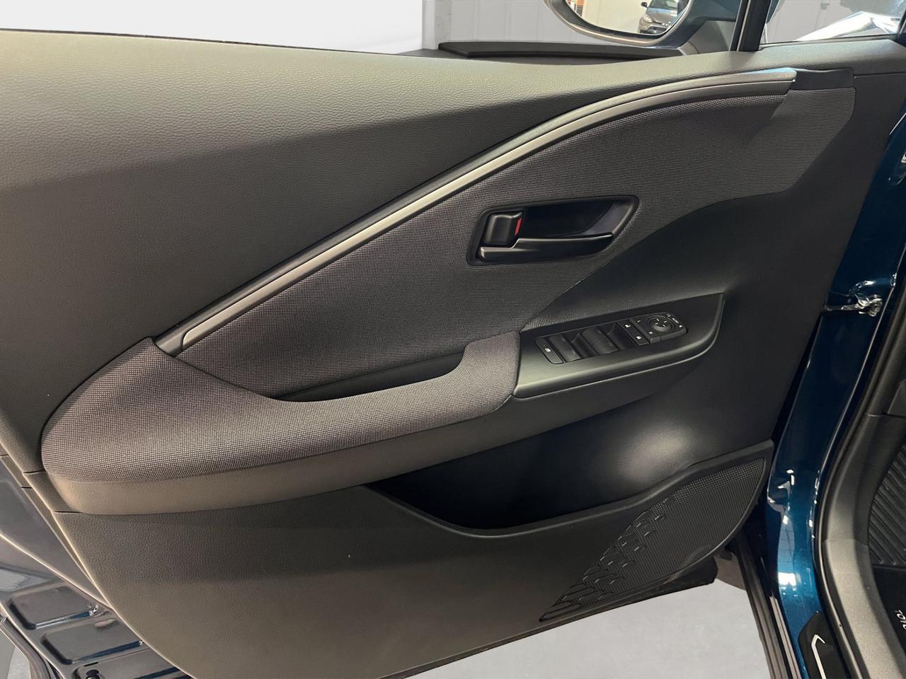 Toyota C-HR 2.0 phev Trend fwd e-cvt