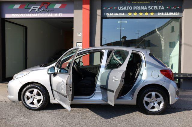 PEUGEOT 207 1.4 ECO GPL 75CV 5Porte Sport per NEOPATENTATI