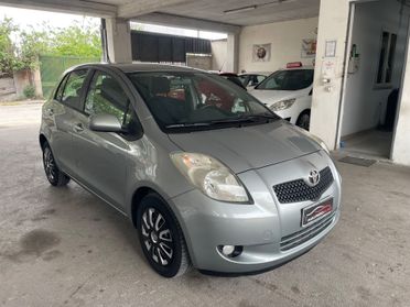 Toyota Yaris 1.3 5 porte Luna Full dal nord Italia
