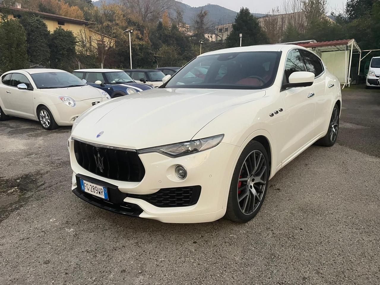 Maserati Levante - Tetto panoramico