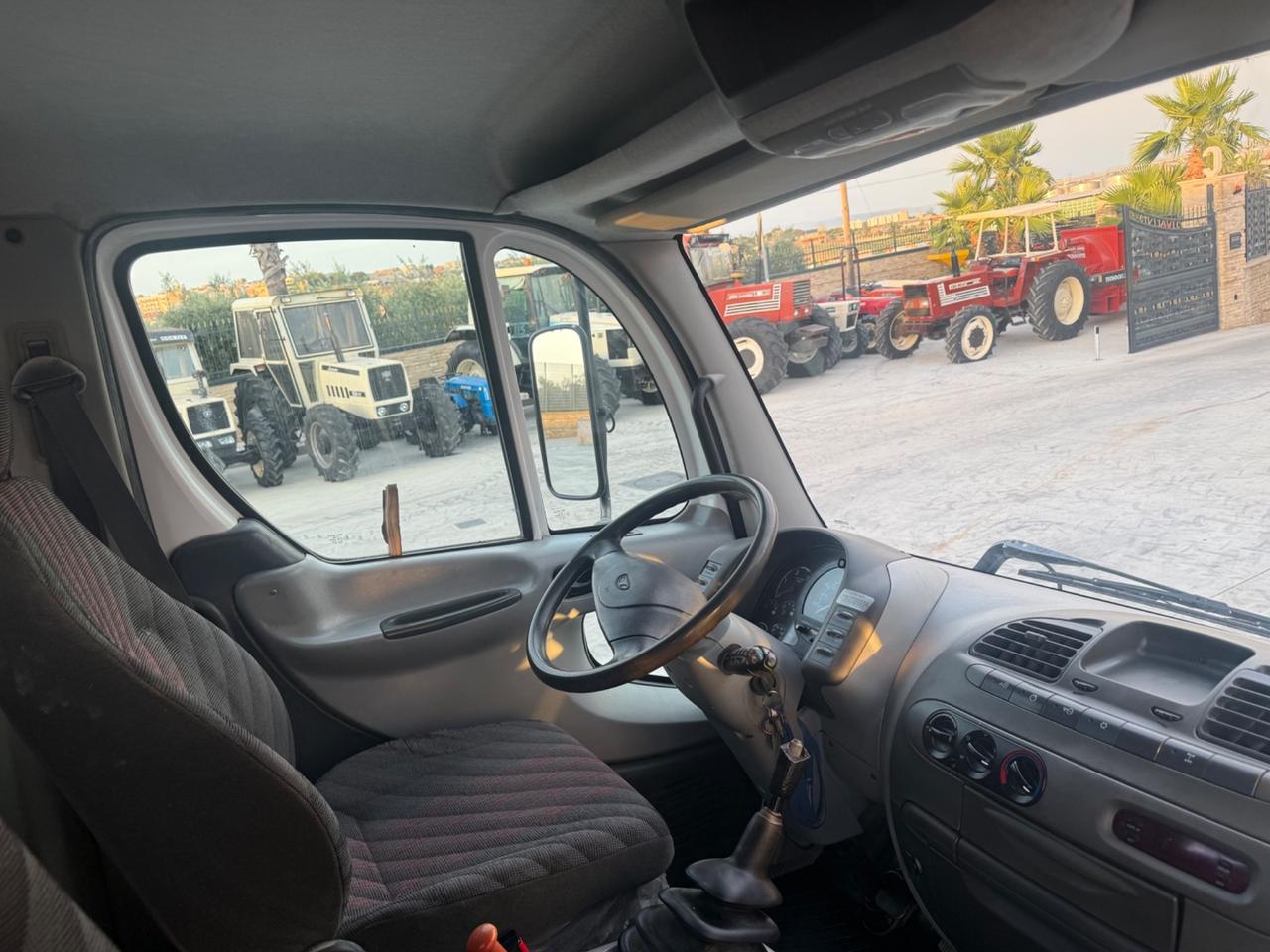 Trattore DAEWOO AVIA D100TC CON 65000 pari al nuovo