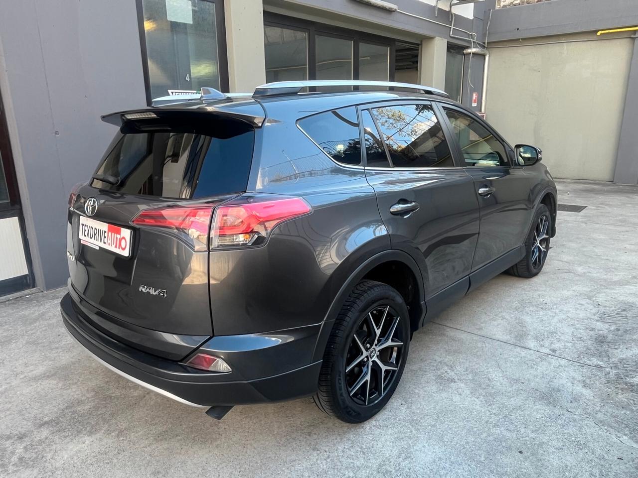 Toyota RAV 4 RAV4 2.0 D-4D 2WD Style