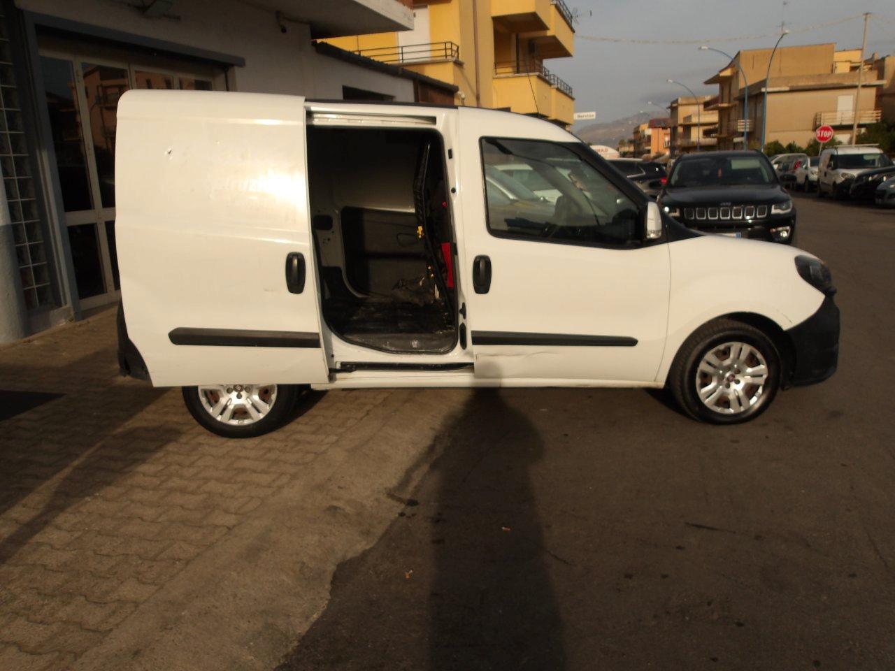 FIAT DOBLO' Cargo 1.6 mjt 16v SX 105cv 3p.ti E6