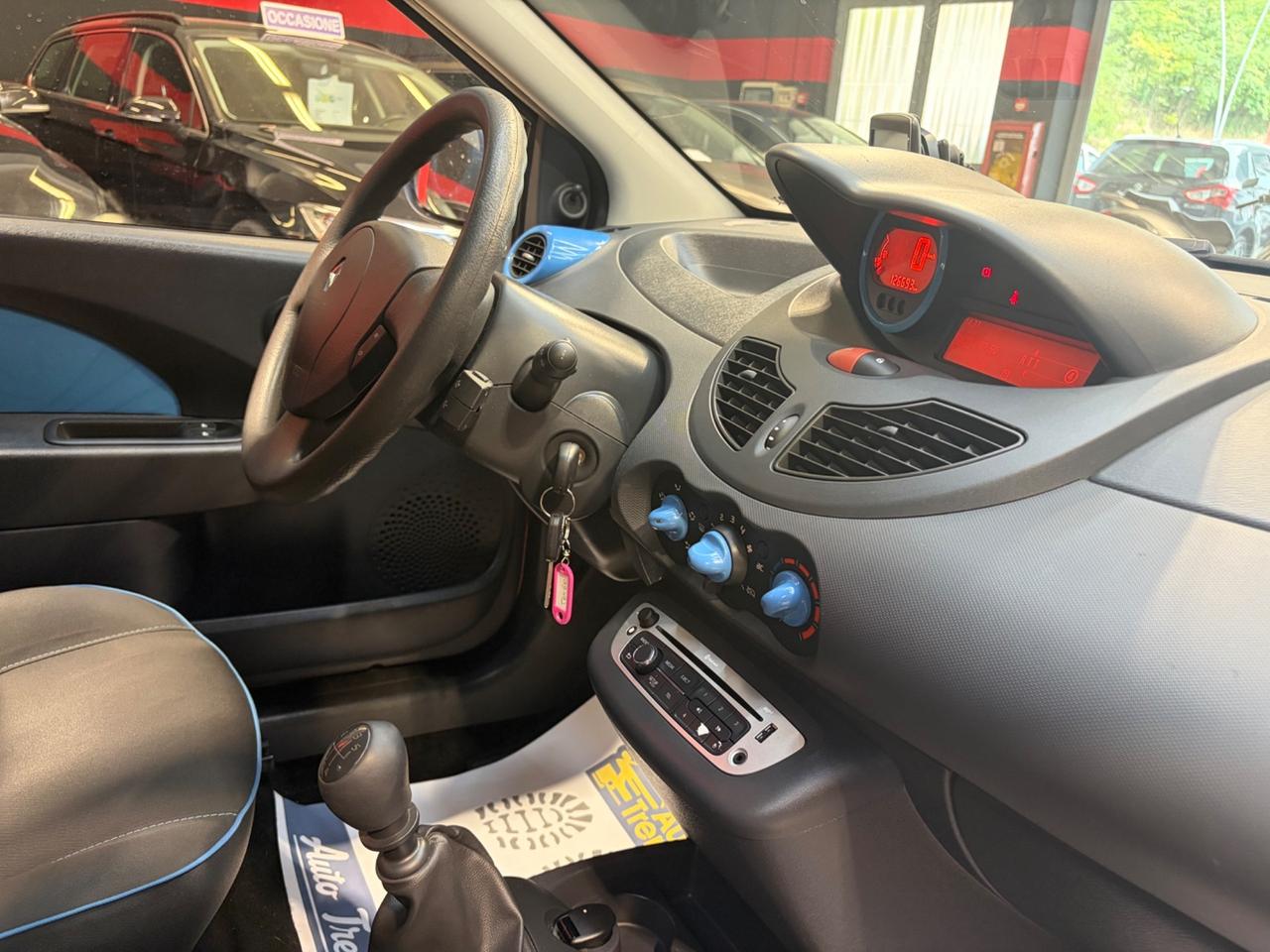 Renault Twingo 1.2 16V Etoile solo 110.000 km