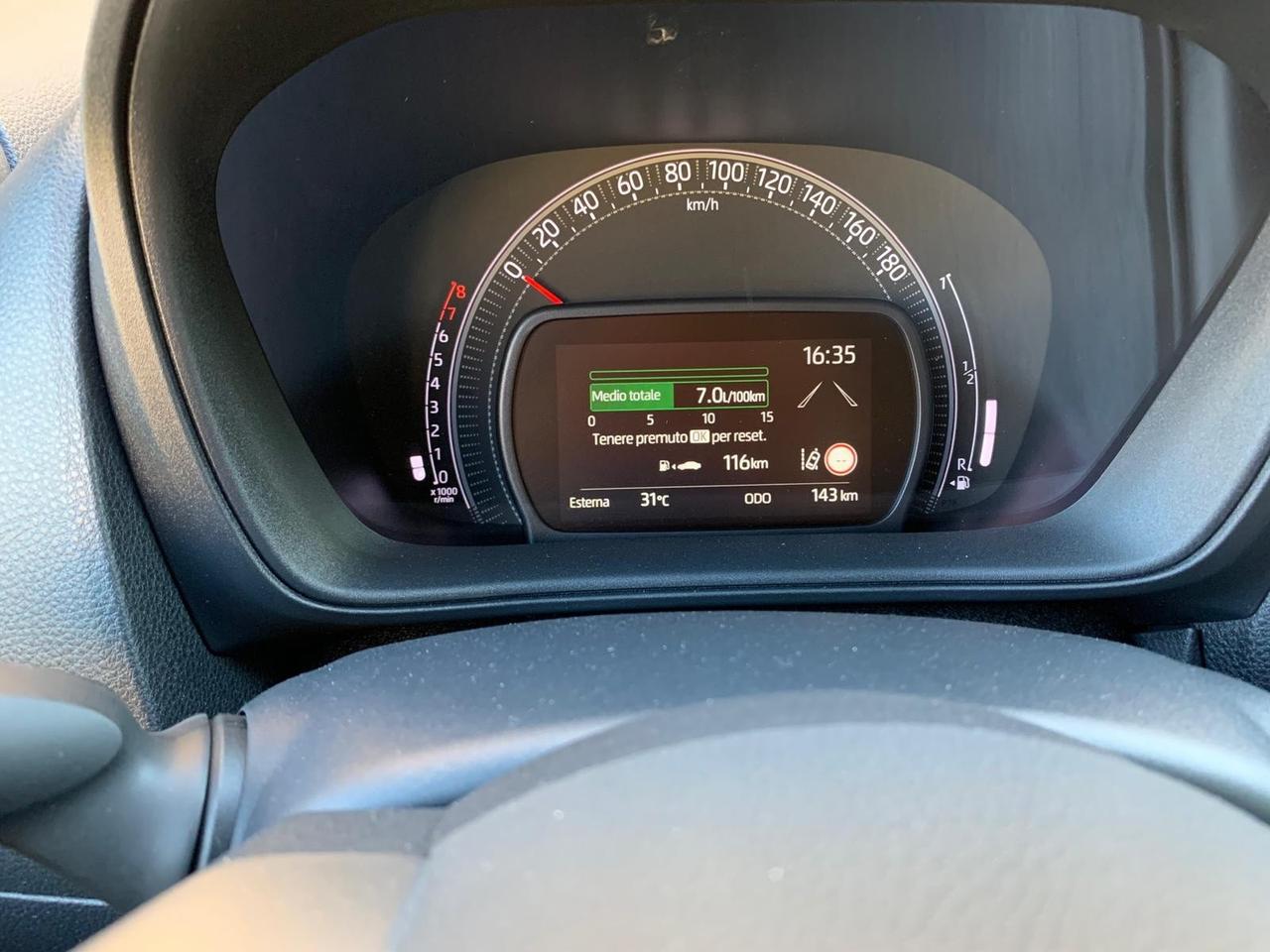 Toyota Aygo X 1.0 VVT-i 72 CV 5 porte Trend
