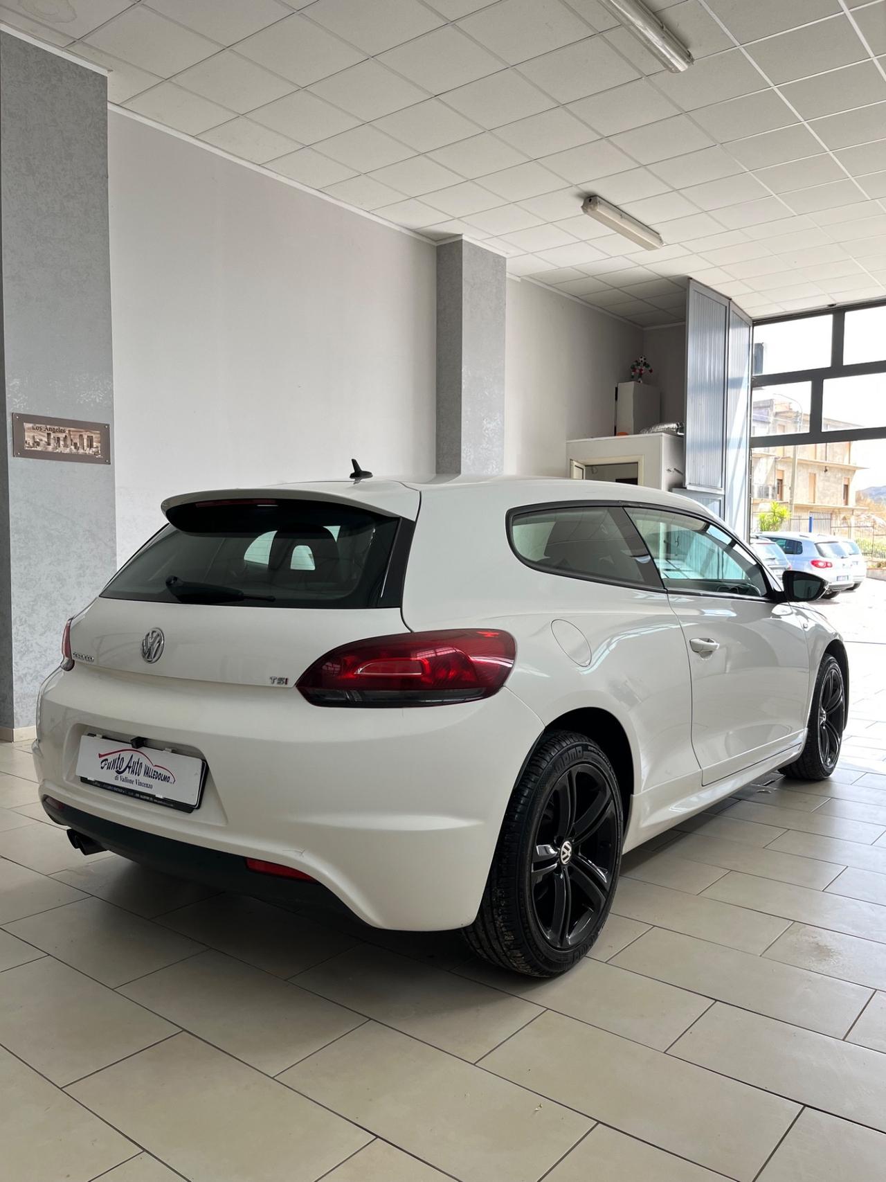 Volkswagen Scirocco 1.4 TSI R-LINE