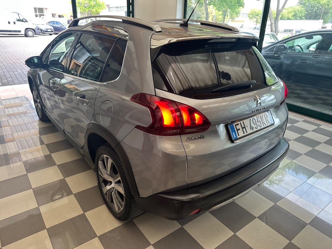 Peugeot 2008 BlueHDi 120 S&S Allure