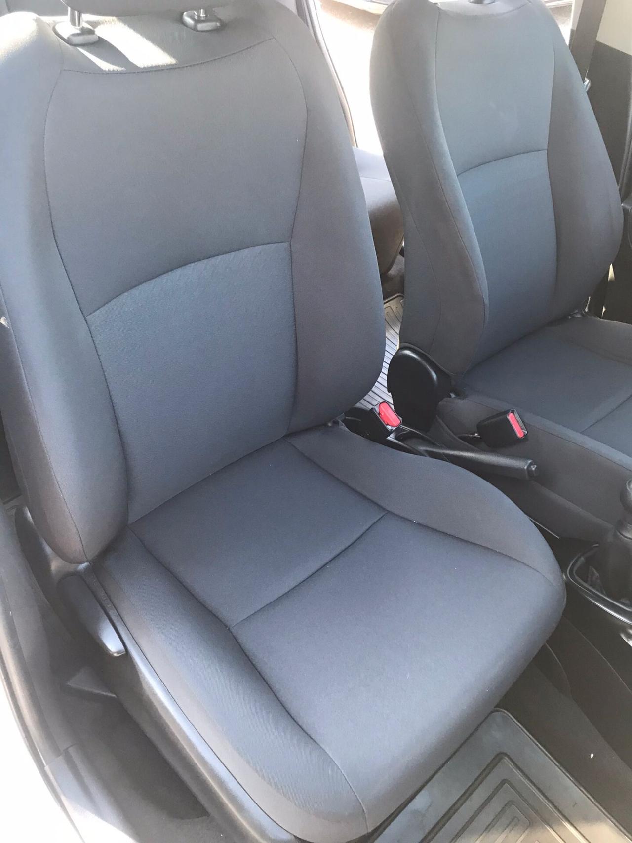 Toyota Yaris 1.0 5 porte Active