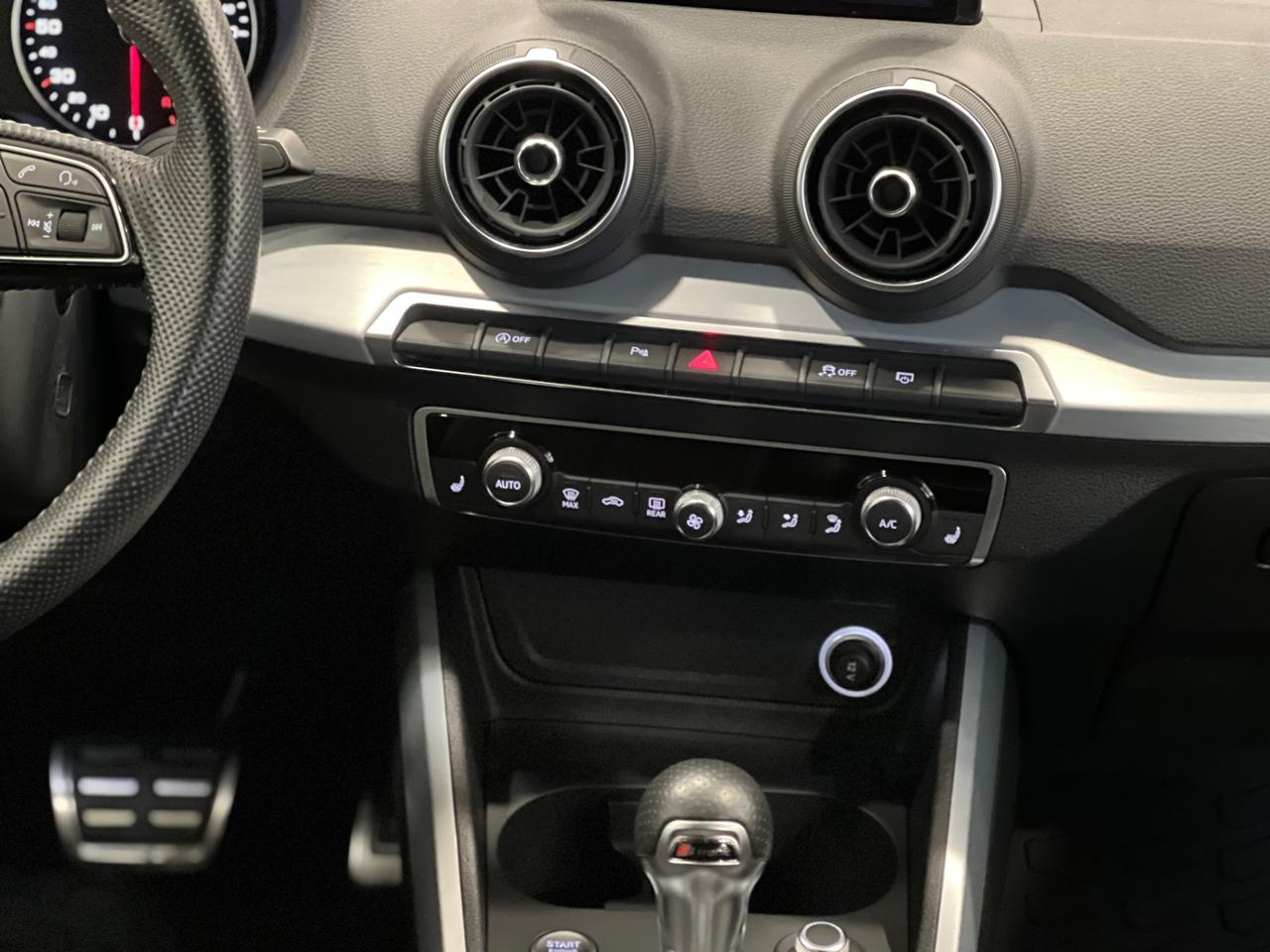 Audi Q2 35 TDI quattro S tronic line Edition