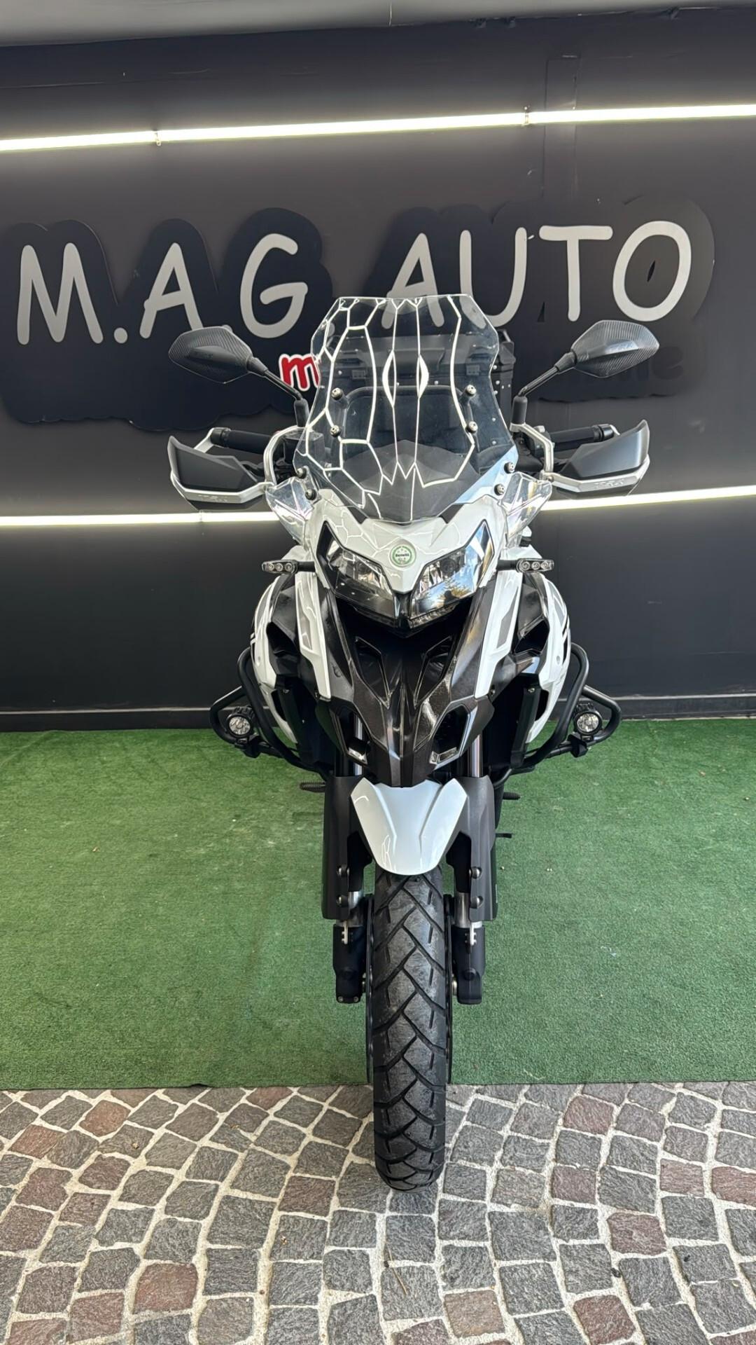 Benelli TRK 502 Base
