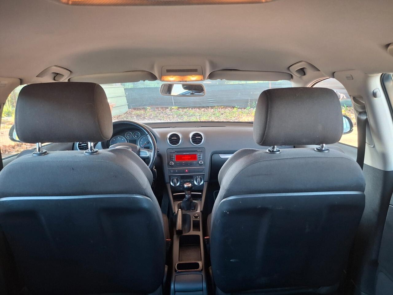 Audi A3 SPB 1.6 TDI 105 CV* CERCHI 17"*