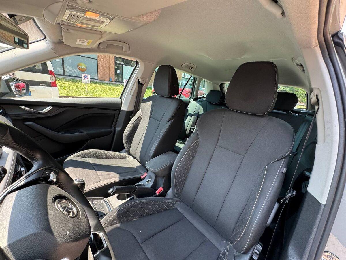 Skoda Kamiq 1.0 g-tec Ambition 90cv