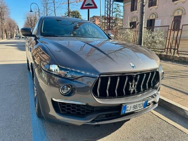 Maserati Levante 330 CV MHEV AWD GT