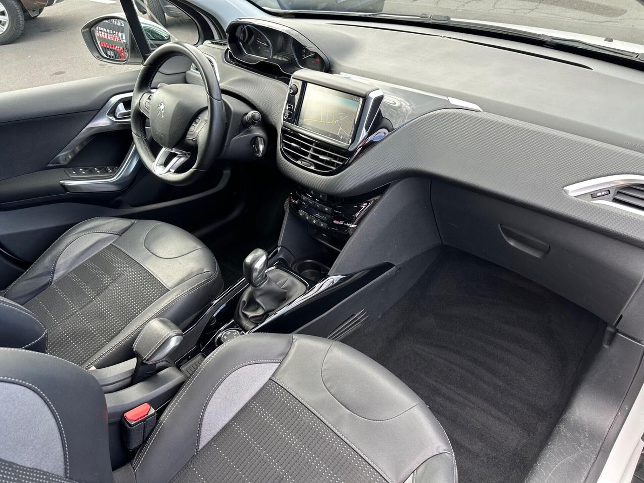 Peugeot 2008 BlueHDi 120 S&S Allure