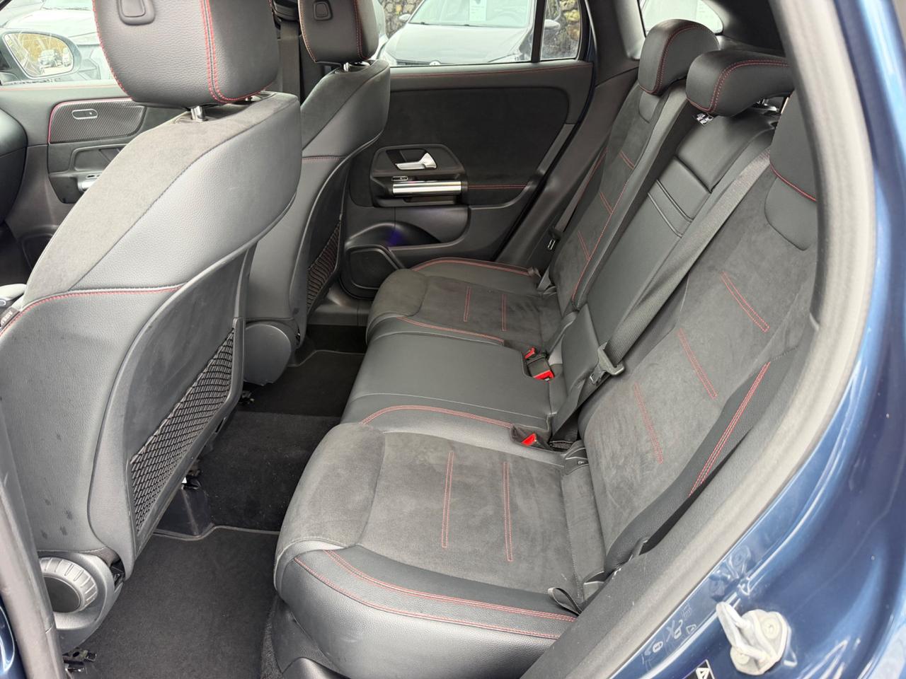 Mercedes-benz GLA 200 d Automatic Premium IVA ESPOSTA