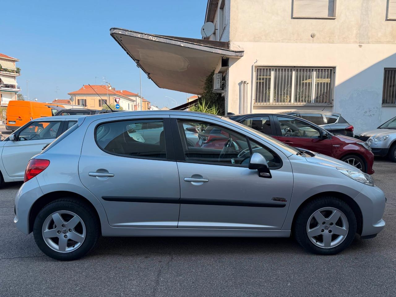 Peugeot 207 1.4 VTi 95CV 5p. NEOPATENTATI