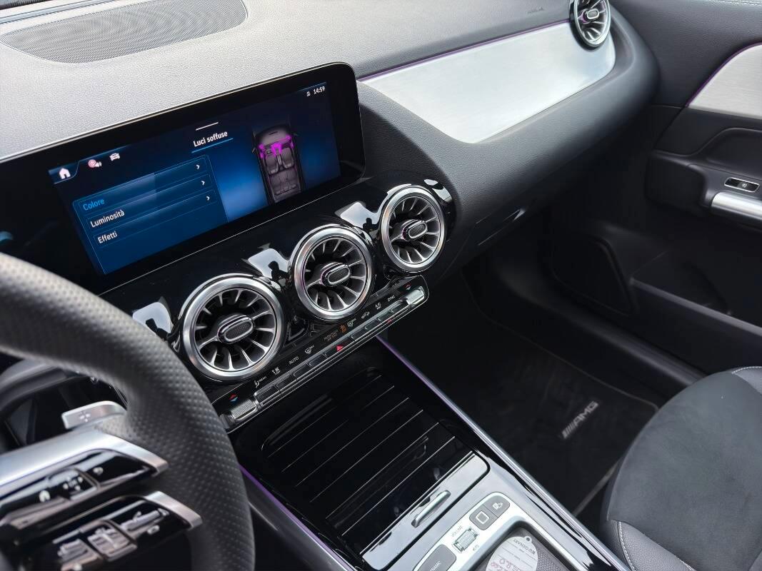 Mercedes Classe GLA 200 d AMG Line Premium Tetto Cerchio 20