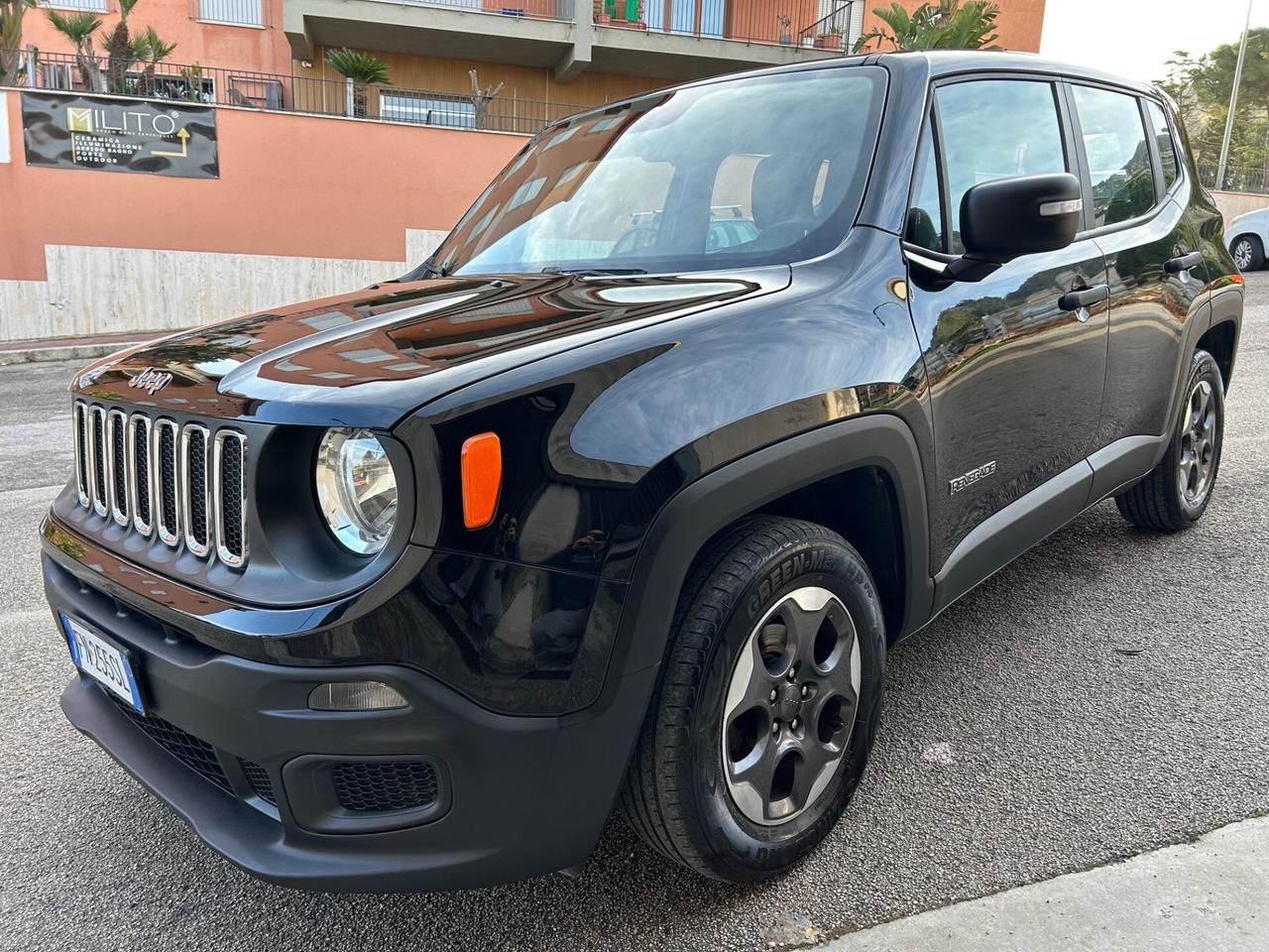 Jeep Renegade 1.6 Mjt Sport ideale per neo patenta