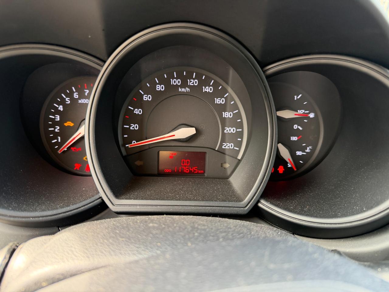 KIA RIO 2014 1.2 BENZINA 85 CV * LEGGI