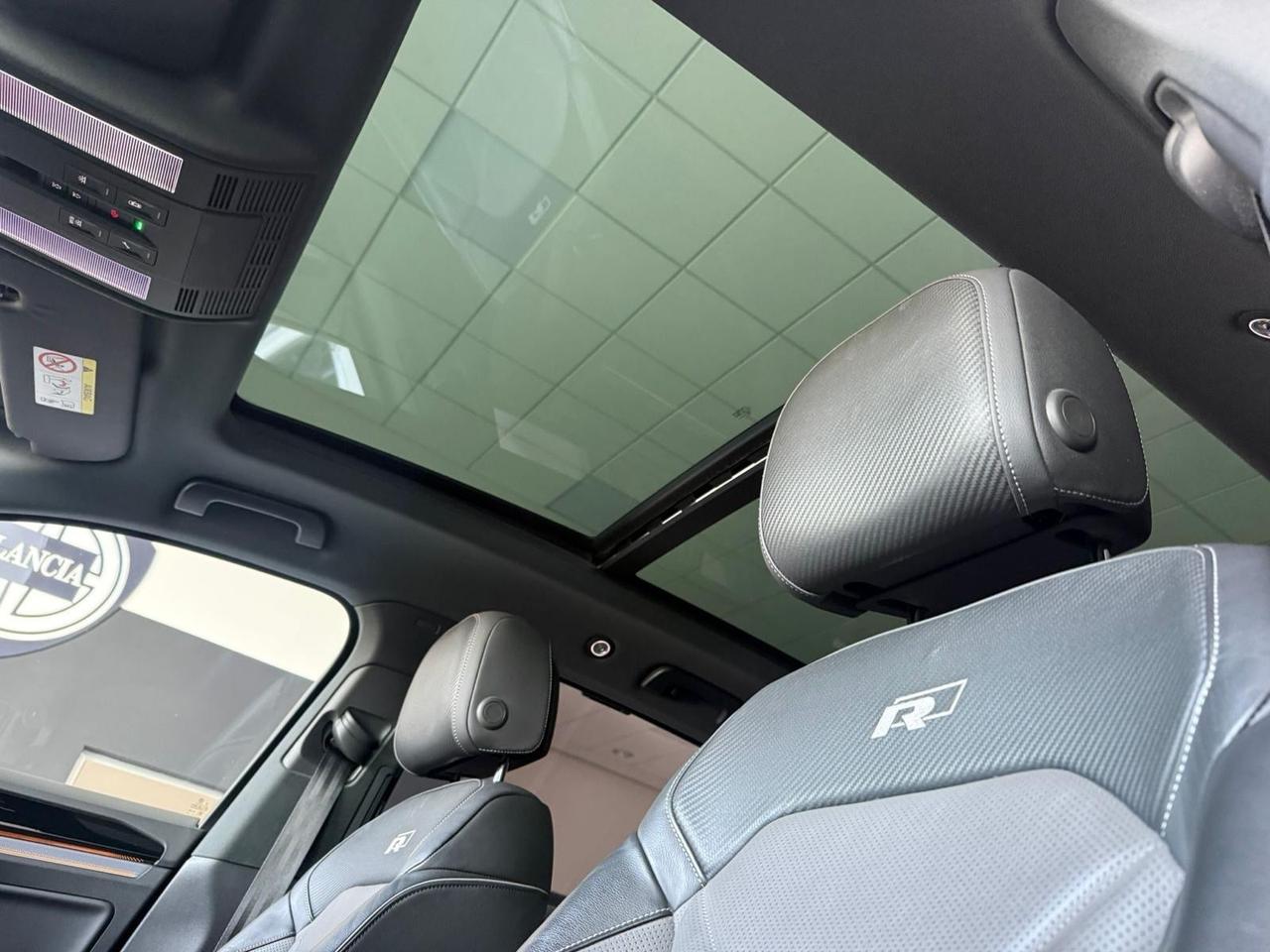 Volkswagen Touareg R-line 3.0 V6 TDI