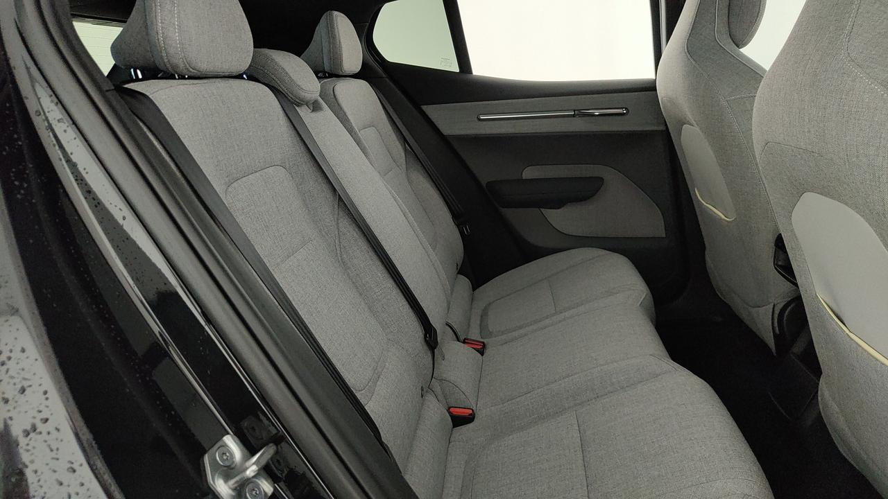 VOLVO EX30 Single Motor Extended Range Ultra rwd