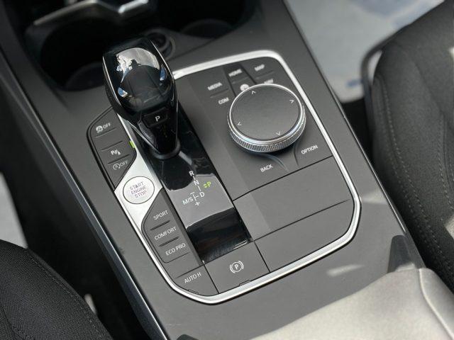 BMW 118 d 5p. Advantage