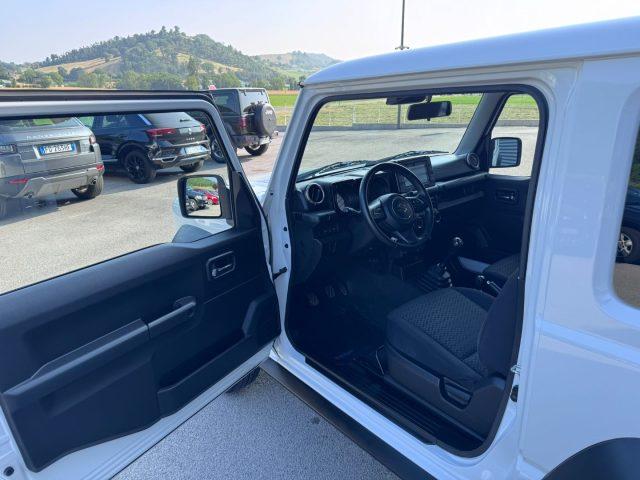 SUZUKI Jimny JIMNY 1.5 VETTURA 4 POSTI ITALIANO OK neopatentato