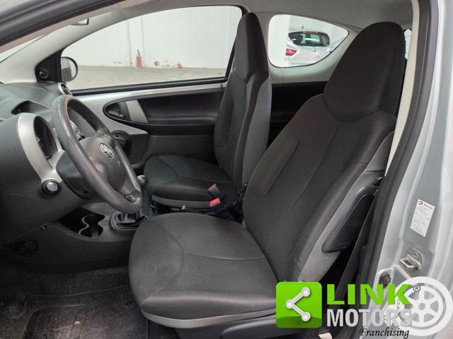 TOYOTA Aygo Active Connect GARANZIA NEOPATENTATI