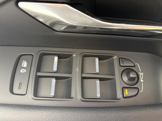 JAGUAR E-Pace SE 2.0D 180cv AWD VOLANTE RISCALDATO R.CAMERA