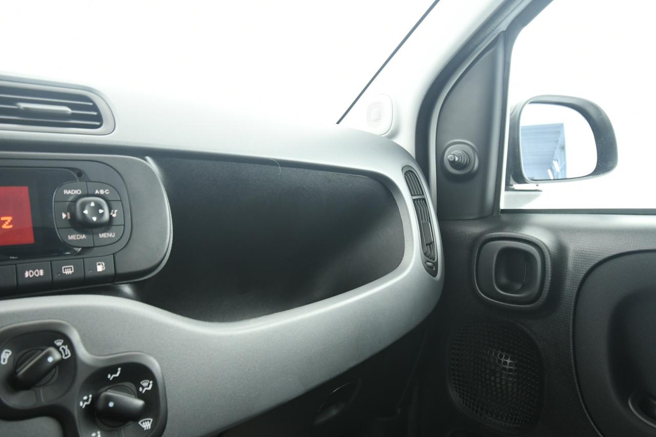 FIAT Panda 0.9 t.air t. natural power City Life 70cv 5p.ti NEOPATENTATI