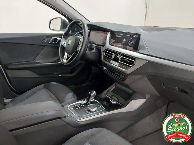 BMW 118 i 5p. Advantage Automatica Led