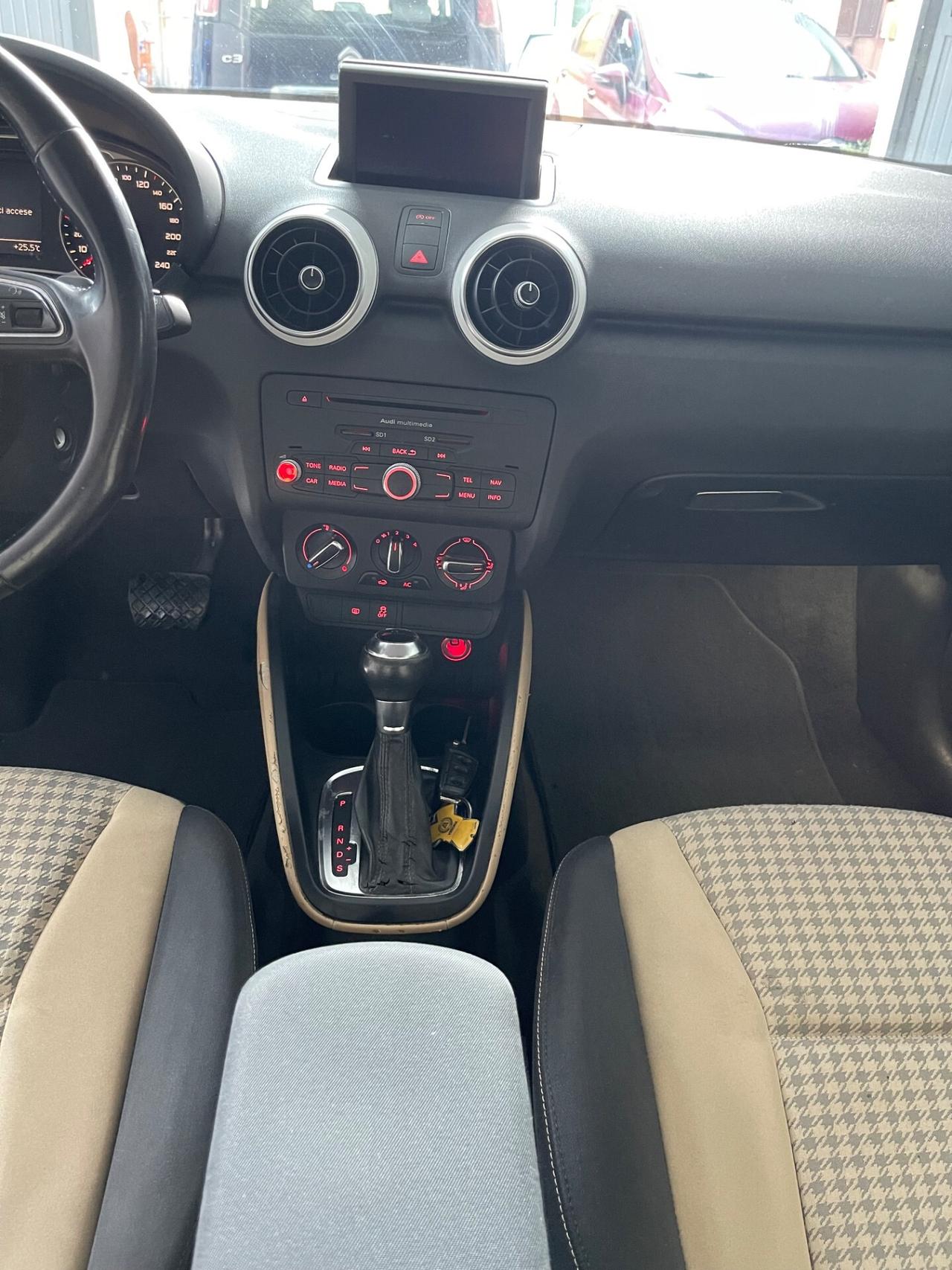 Audi A1 1.4 TFSI S tronic 119g Attraction