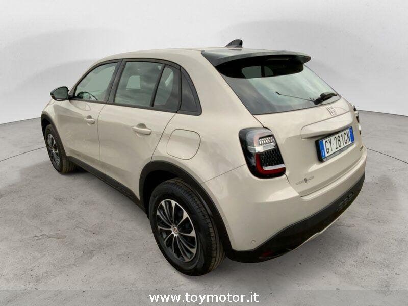 FIAT 600 (2023-) Hybrid 110 CV DCT MHEV Business